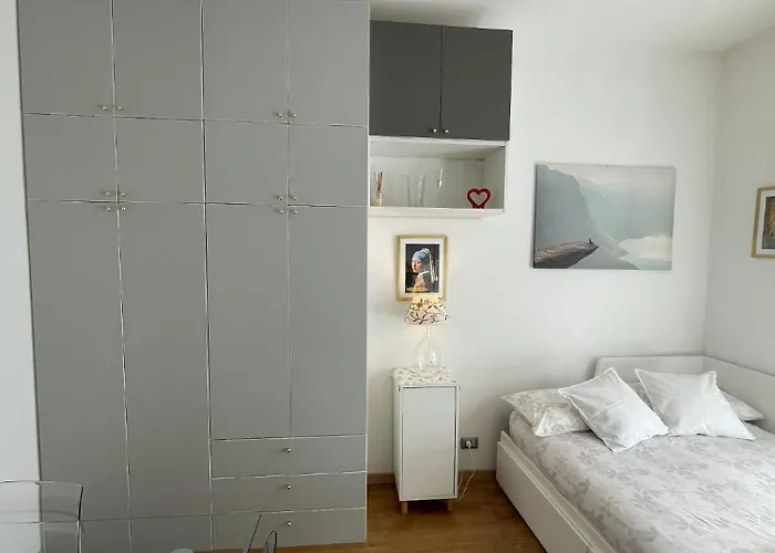 A Un Passo Dall'ospedale Apartment *